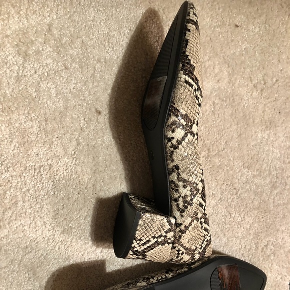 Ladies size 7 shoes - Picture 5 of 15